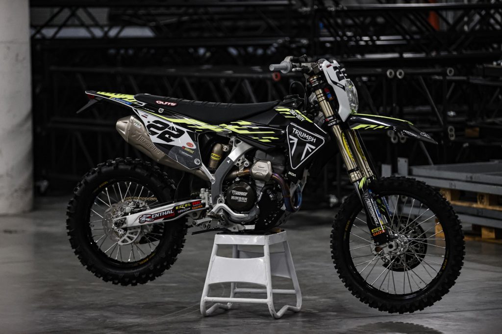 Triumph Siapkan Motor Balap Enduro Yang Kompetitif